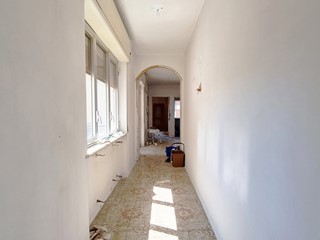 Appartamento in Vendita a Caserta, 415'000€, 170 m²