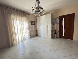 Trilocale in Affitto a Qualiano, 730€, 120 m², arredato