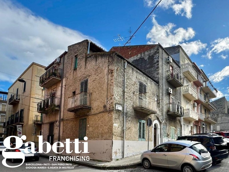 Casa Indipendente in Vendita a Sant'Agata di Militello, 80'000&euro;, 120 m²