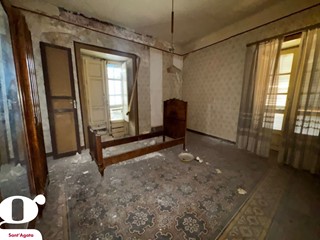 Casa Indipendente in Vendita a Sant'Agata di Militello, 80'000&euro;, 120 m²