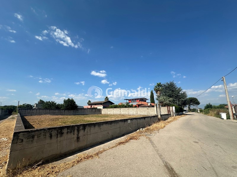 Terreno agricolo in Vendita a Acerra, 70'000€, 1200 m²
