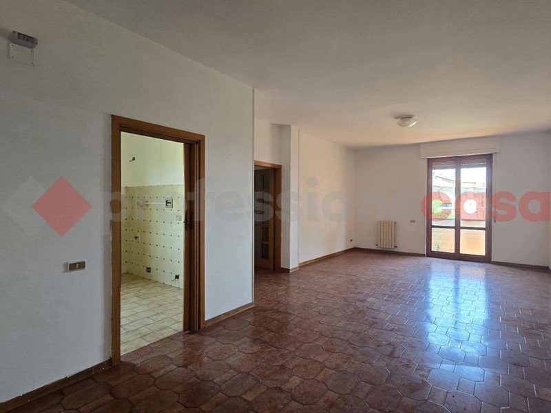 Appartamento in Vendita a Civitella in Val di Chiana, 129'000€, 109 m²