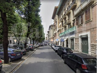 Negozio in Vendita a Roma, 790'000€, 100 m²