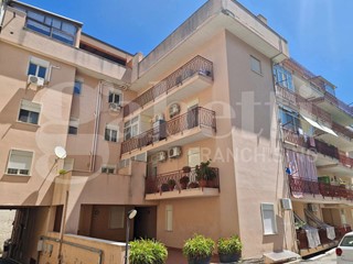 Quadrilocale in Vendita a Carini, 115'000€, 115 m²