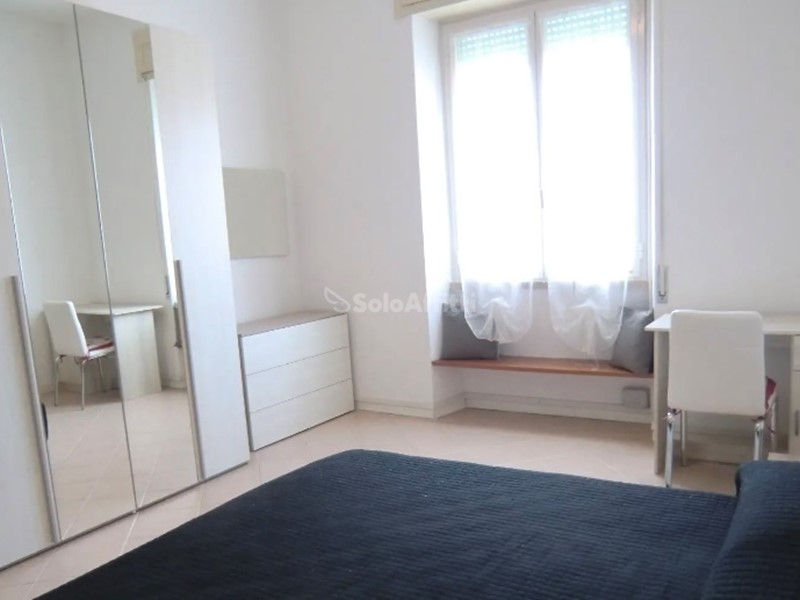 Stanza in Affitto a Latina, 300€, 22 m², arredato