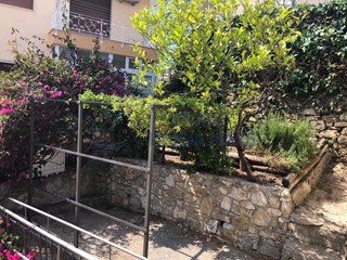 Capannone in Vendita a Sanremo, 7'000€, 11 m²