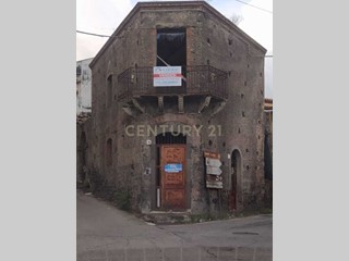 Casa Indipendente in Vendita a Giarre, 36'000&euro;, 84 m²