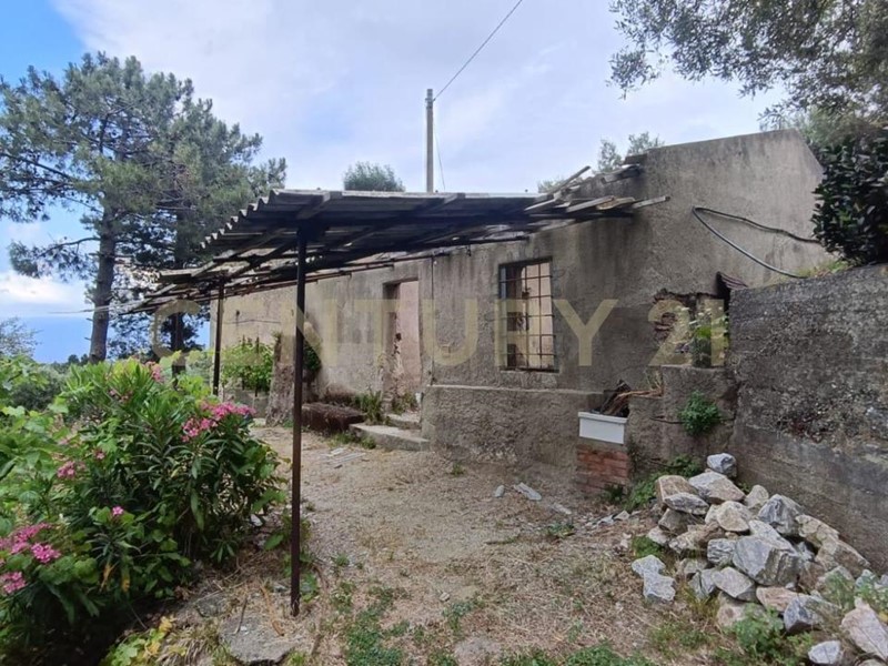 Terreno agricolo in Vendita a Messina, 55'000€, 20000 m²
