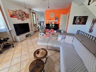 Casa Semi Indipendente in Vendita a Massa, 380'000&euro;, 120 m²