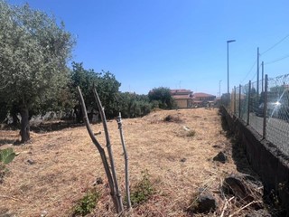 Terreno agricolo in Vendita a Tremestieri Etneo, 48'000€, 1300 m²