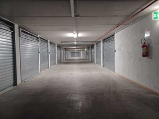 Immobile commerciale in Vendita a Monopoli, zona PERIFERIA, 46'000€, 42 m²