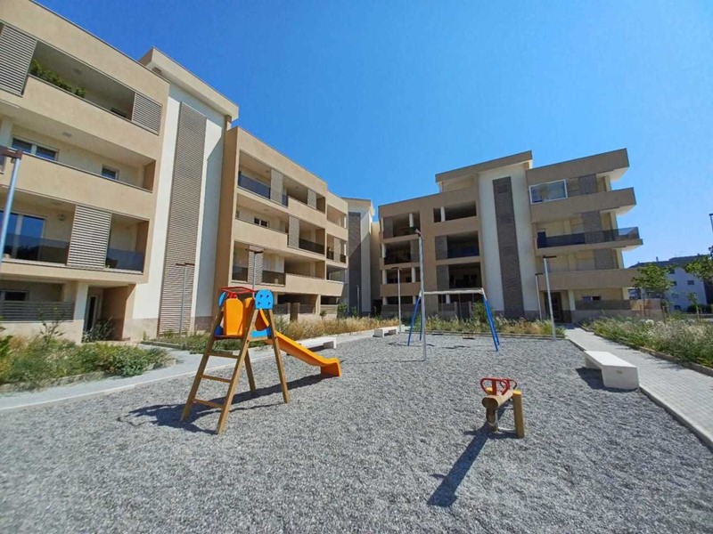 Immobile commerciale in Vendita a Monopoli, zona PERIFERIA, 54'000€, 52 m²