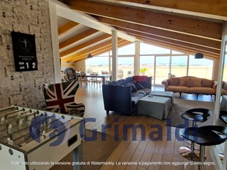 Trilocale in Vendita a Marano di Napoli, 270'000€, 170 m²