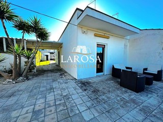 Casa Indipendente in Vendita a Melendugno, zona San Foca, 160'000€, 76 m², arredato