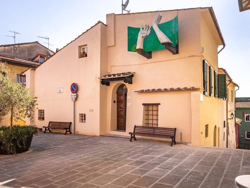 Appartamento in Vendita a Peccioli, zona Ghizzano, 330'000€, 110 m², arredato