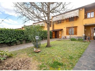 Villetta a schiera in Vendita a Calci, zona La Gabella, 379'000€, 250 m², arredato