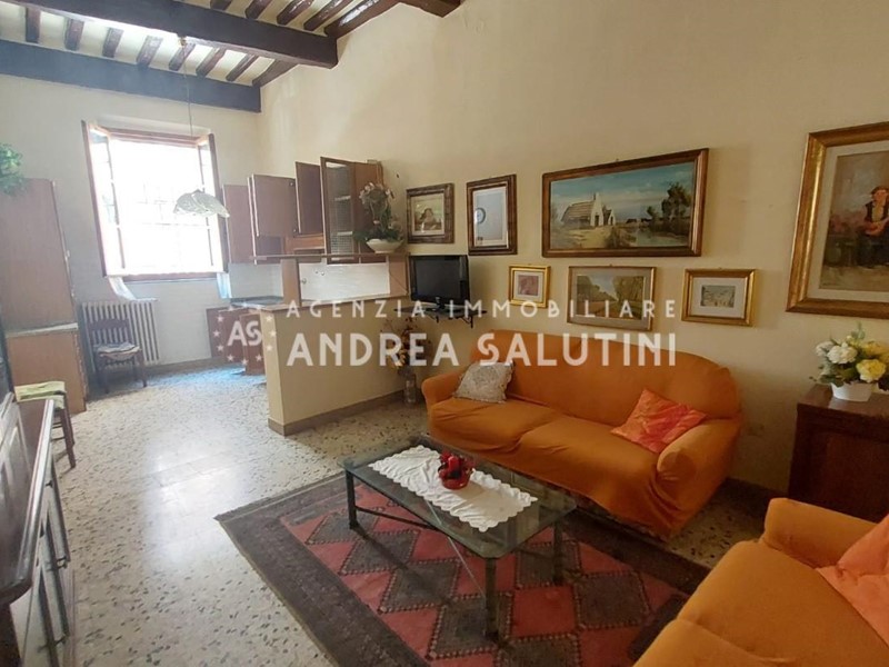 Quadrilocale in Vendita a Montopoli in Val d'Arno, 69'000€, 95 m², arredato