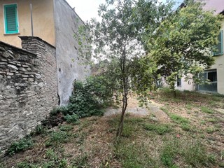 Negozio in Vendita a Terni, 249'000€, 430 m²