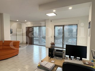 Quadrilocale in Vendita a Venafro, 100'000&euro;, 160 m²