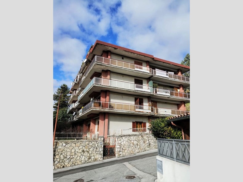 Quadrilocale in Vendita a Tagliacozzo, 95'000€, 80 m²