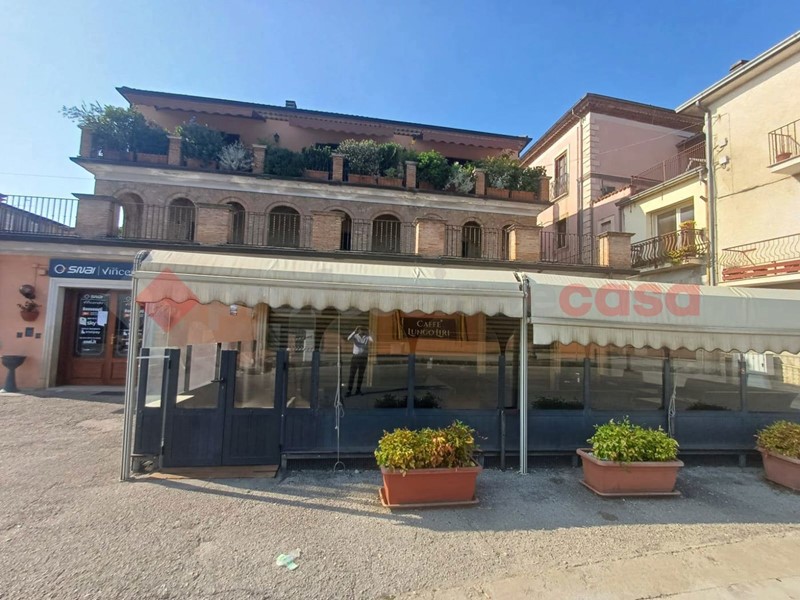 Negozio in Vendita a Ceprano, 229'000€, 120 m², arredato