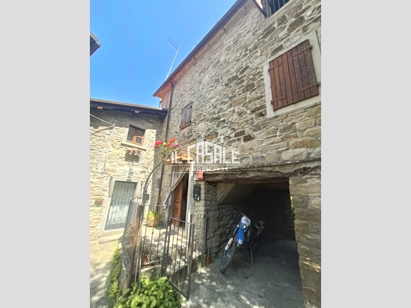 Rustico in Vendita a San Godenzo, zona San Godenzo, 45'000€, 70 m²