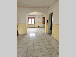 Quadrilocale in Vendita a Belvedere Ostrense, 57'000€, 100 m²