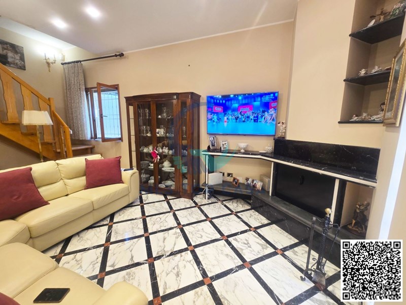 Villa in Vendita a Melito di Napoli, 299'000€, 236 m²