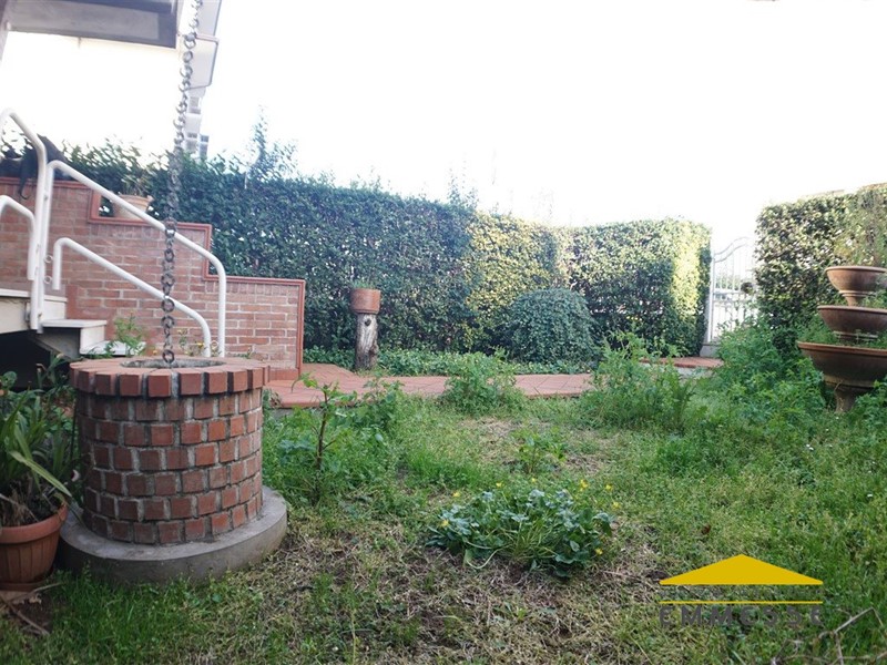 Casa Indipendente in Vendita a Massa, 180'000&euro;, 80 m²