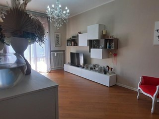 Appartamento in Vendita a Castelfranco di Sotto, 155'000€, 120 m², con Box