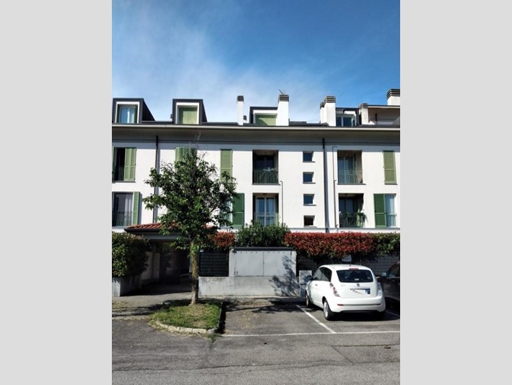 Trilocale in Vendita a Villasanta, 49'950€, 39 m²