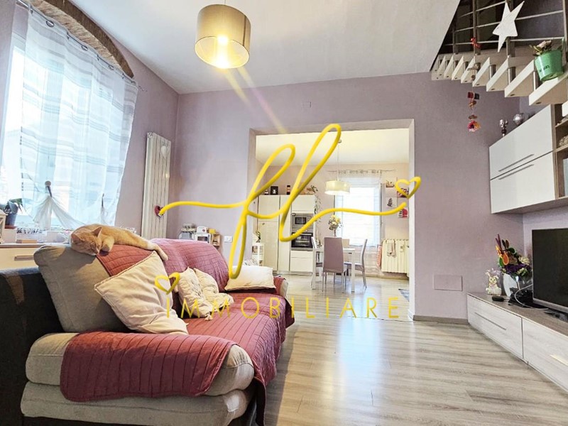 Quadrilocale in Vendita a Rosignano Marittimo, zona Castelnuovo Misericordia, 199'000€, 114 m², con Box