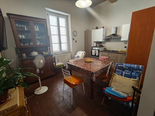 Trilocale in Vendita a Lucca, zona San Marco, 250'000€, 65 m², arredato