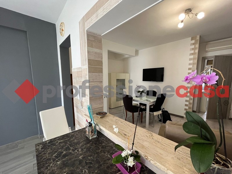 Appartamento in Vendita a Pomezia, 95'000&euro;, 50 m², arredato