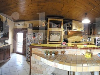 Villa in Vendita a Eboli, 260'000€, 231 m², arredato