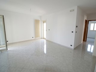 Quadrilocale in Vendita a Casamassima, 138'000&euro;, 121 m², con Box