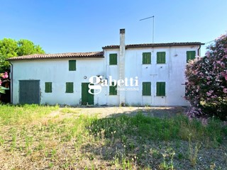 Casa Indipendente in Vendita a Agna, 55'000€, 215 m²
