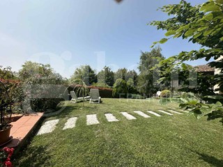 Villa in Vendita a Ziano Piacentino, 645'000€, 250 m²