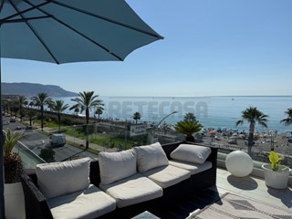 Appartamento in Vendita a Loano, 130 m², arredato