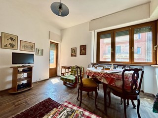 Appartamento in Vendita a Genova, zona San Martino, 188'000€, 110 m²