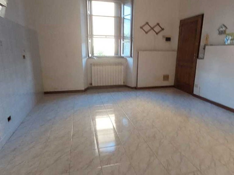 Appartamento in Vendita a Asciano, 88'000€, 85 m²