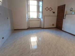 Appartamento in Vendita a Asciano, 88'000€, 85 m²
