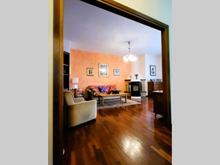 Appartamento in Vendita a Fontanellato, 190'000€, 200 m², arredato