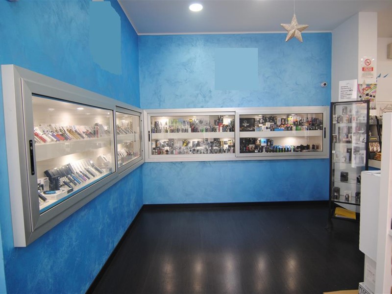 Capannone in Affitto a Livorno, zona Centro, 700€, 65 m²