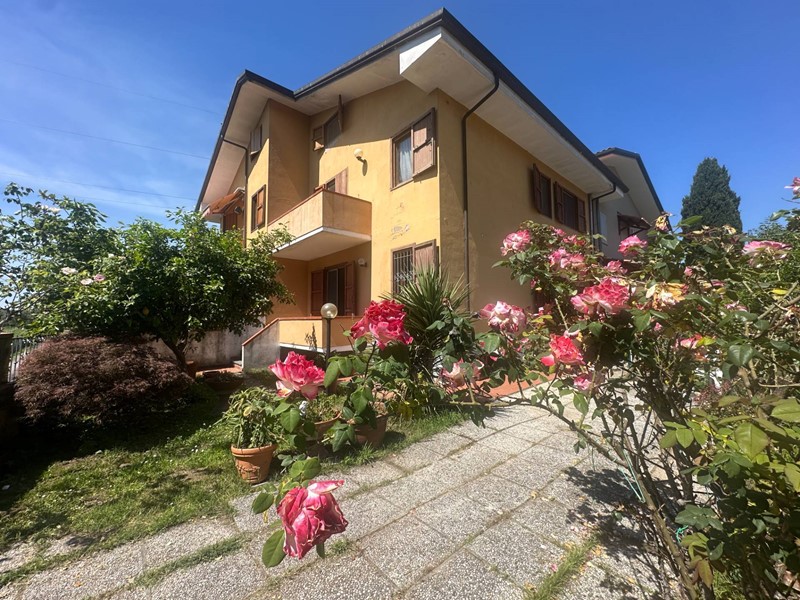 Villetta a schiera in Vendita a Massarosa, 295'000€, 230 m²