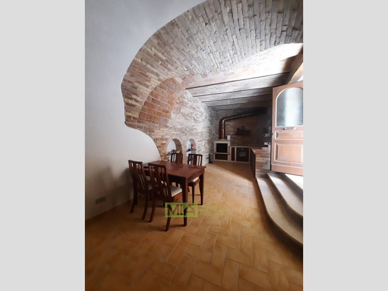 Trilocale in Vendita a Ripatransone, 135'000€, 100 m²