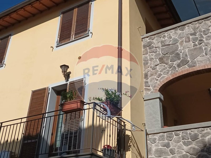 Quadrilocale in Vendita a Castelfranco Piandiscò, 175'000€, 71 m²