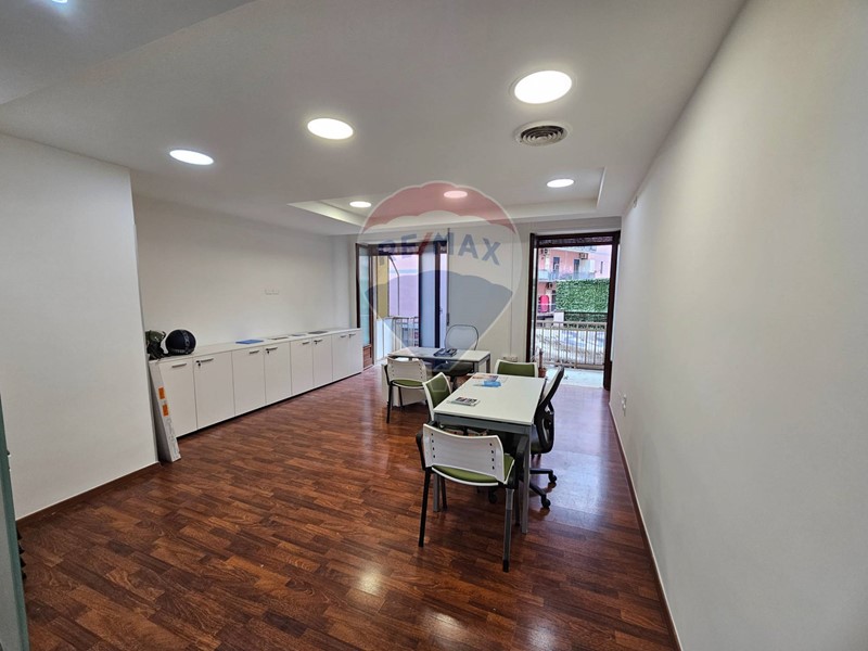 Quadrilocale in Vendita a Salerno, 350'000&euro;, 135 m²