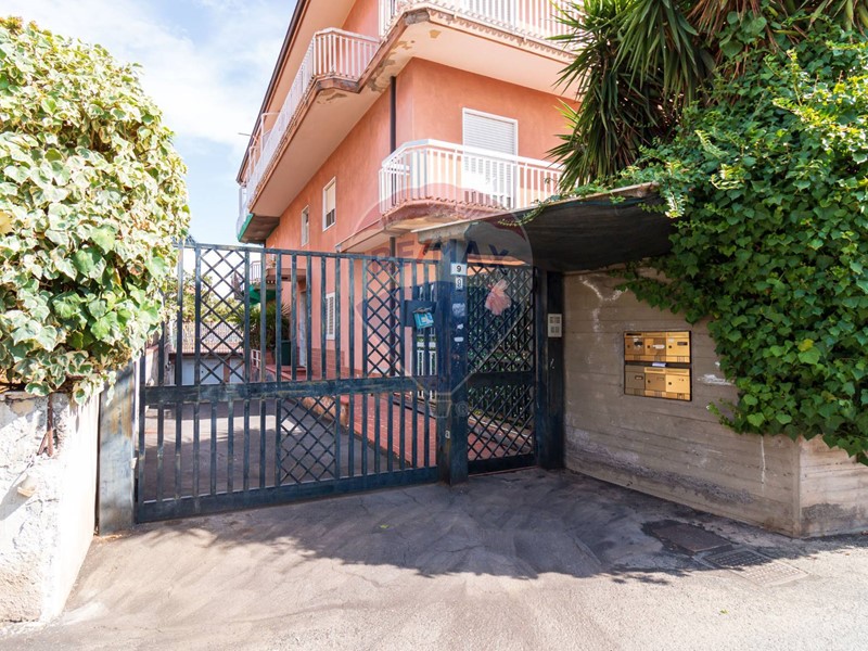 Quadrilocale in Vendita a Gravina di Catania, 105'000€, 100 m²