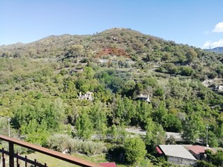 Appartamento in Vendita a Francavilla di Sicilia, 37'000€, 90 m²